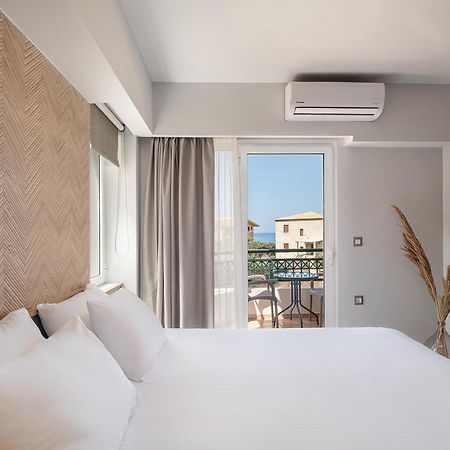 Alexia Beach Hotel Agia Marina  Luaran gambar