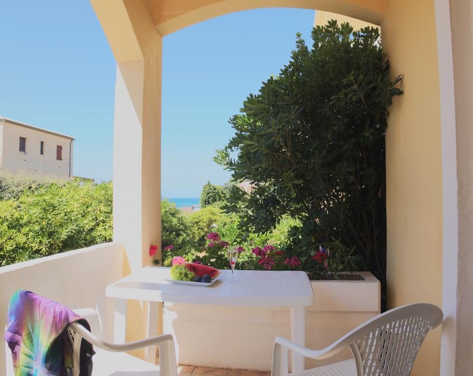 Alexia Beach Hotel Agia Marina  Bilik gambar