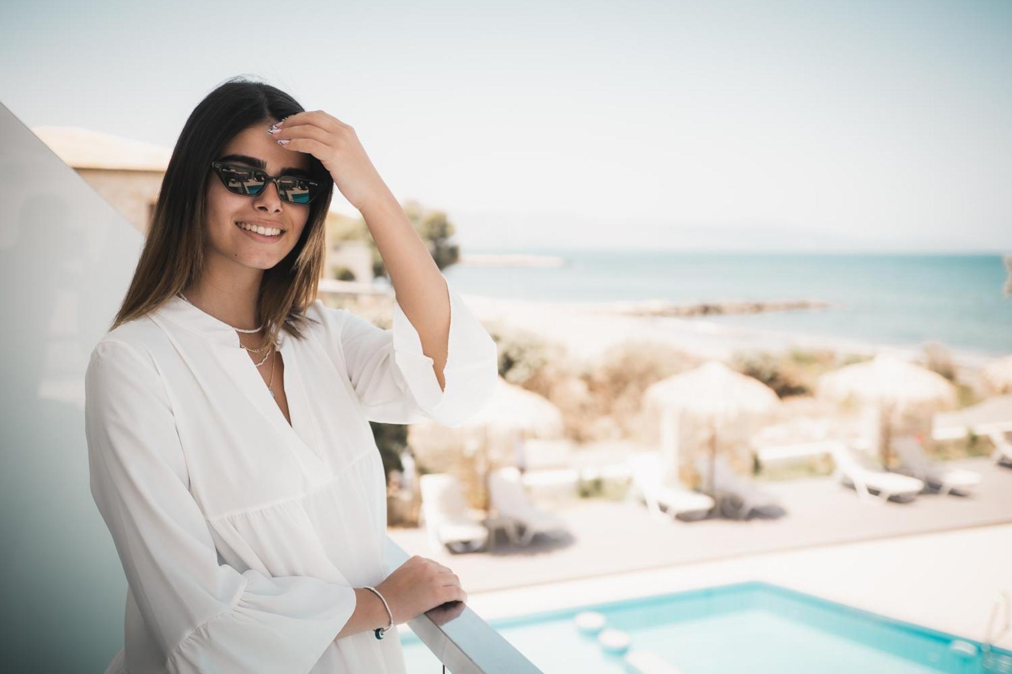 Alexia Beach Hotel Agia Marina  Luaran gambar