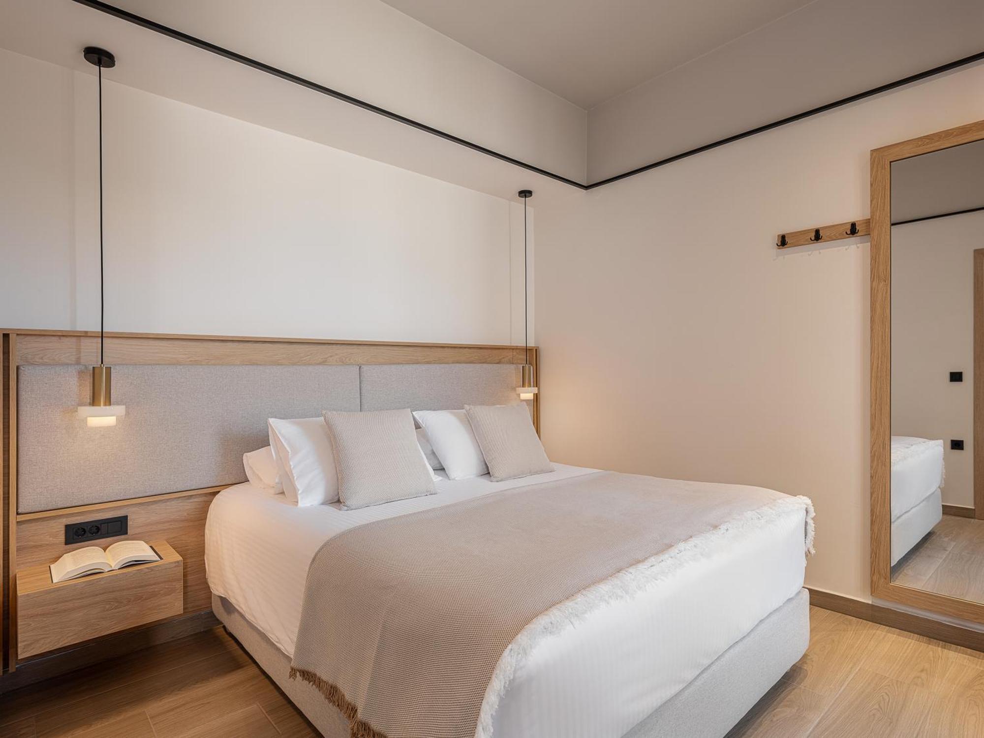 Alexia Beach Hotel Agia Marina  Luaran gambar