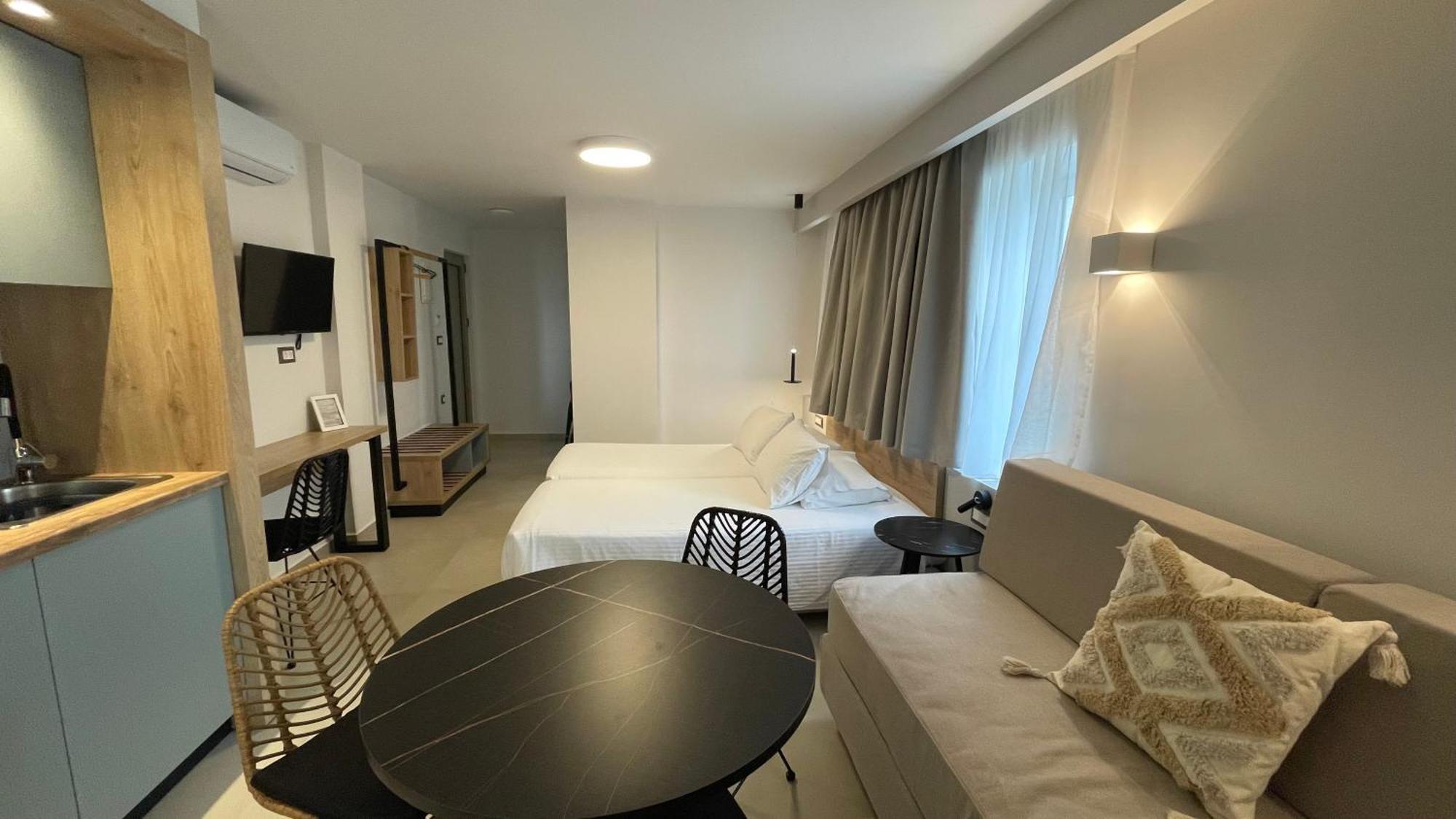 Alexia Beach Hotel Agia Marina  Luaran gambar